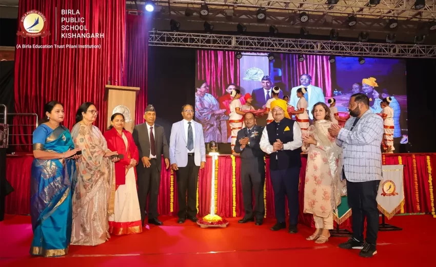 The Auspicious Lamp Lighting Ceremony and Vandana